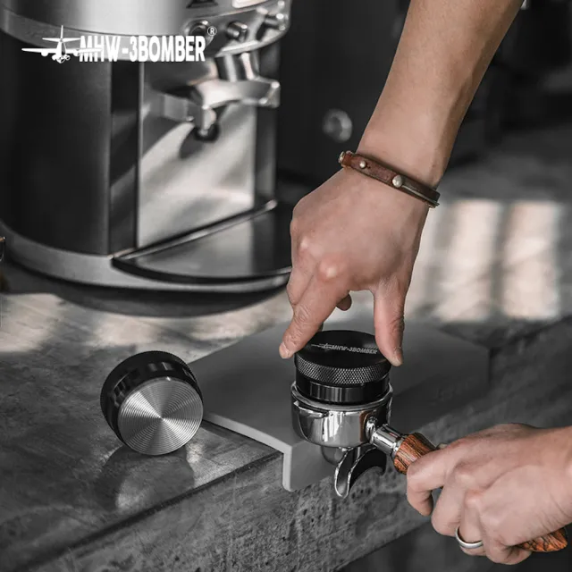 【MHW-3BOMBER】CD系列布粉器/壓粉器-木蓋板(51/53/58mm 四槳布粉器/螺紋壓粉器  實木頂蓋握感舒適)