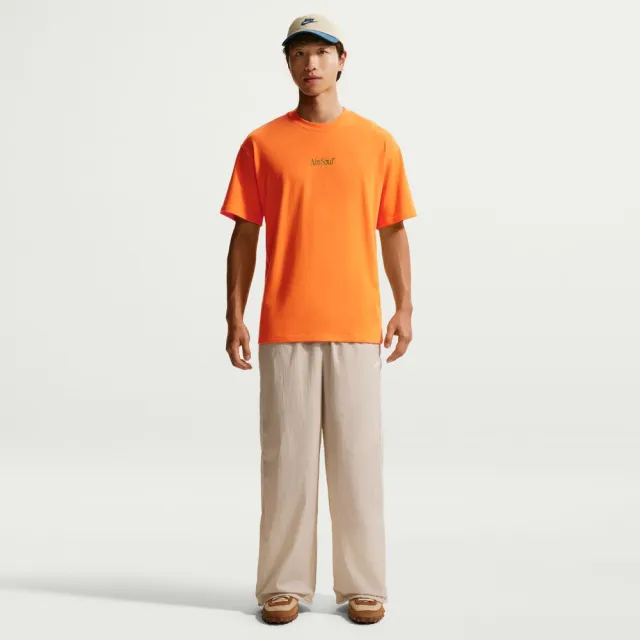 【NIKE 耐吉】短袖上衣 男 AS U NSW FAMILY REUNION TEE 運動 休閒 寬鬆 短T 橘 (IW1200840)
