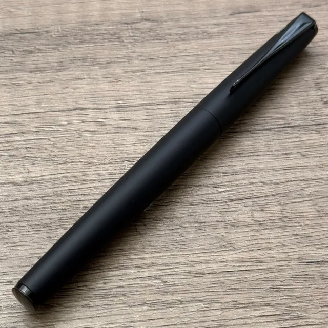 【LAMY】Studio演藝家系列 66 奢華極黑 鋼筆
