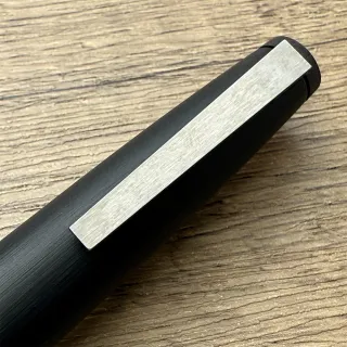 【LAMY】2000系列 301 玻璃纖維 鋼珠筆 黑