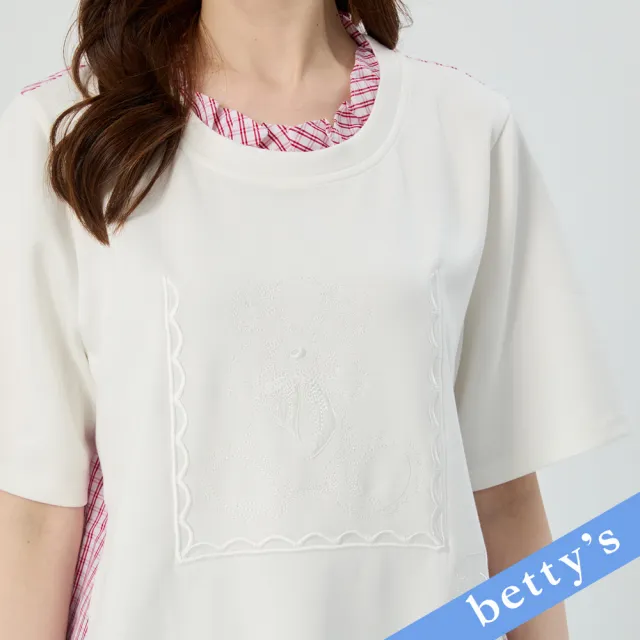 【betty’s 貝蒂思】熊熊刺繡格紋拼接短袖T-shirt(白色)