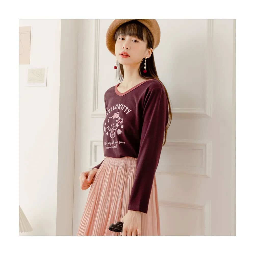 【OB 嚴選】KITTY妝可愛系列撞色V領印花長袖上衣 《KB1383》