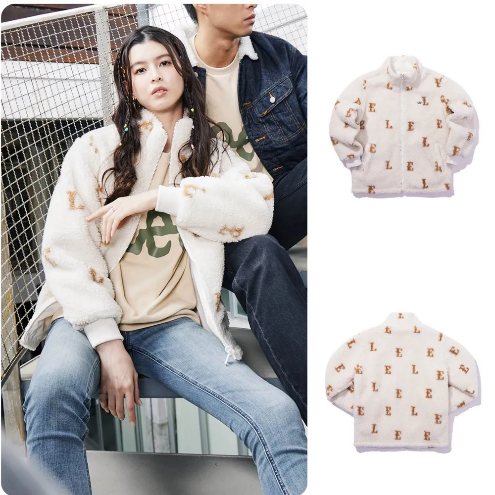 【Lee】出清品-女裝 休閒外套 / 刷毛 字母滿版印花 奶霜白 鋪棉外套 季節性版型(LB313001005)