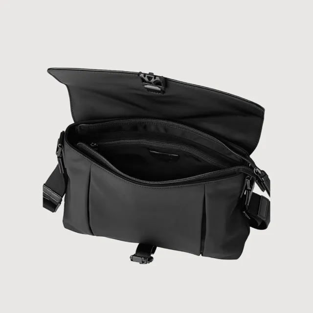 【BRAUN BUFFEL 德國小金牛】瓦拉頓-B 橫式大斜背包-黑色(BF594-TW62-BK) 男包送禮推薦