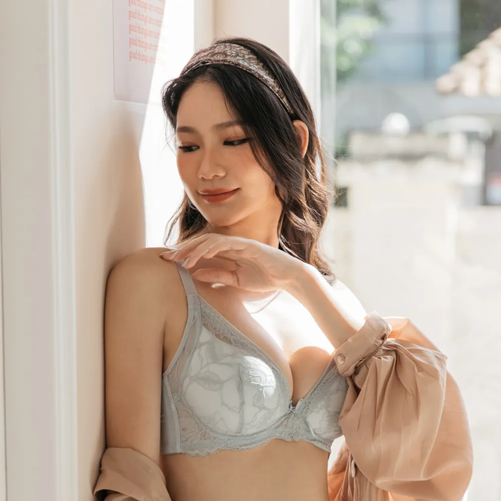 【玉如阿姨】逐夢暮光內衣※0705天藍(A.B.C.D罩 深邃V 聚攏 軟鋼圈 服貼不空杯 台灣製)