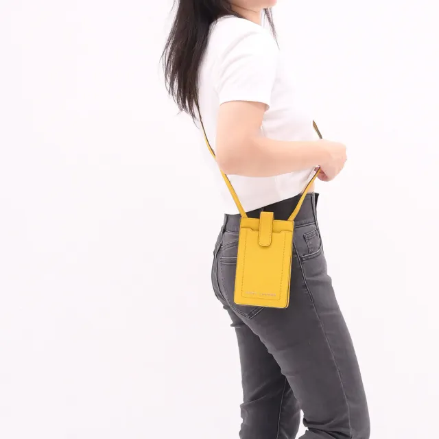 【MARC JACOBS】簡約皮革信用卡休閒手機袋斜背包(黃)