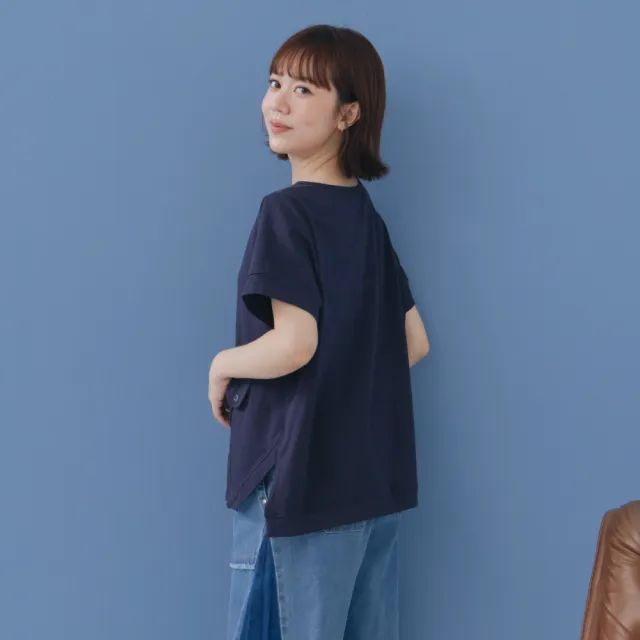 【MOSS CLUB】三角幾何貼布不規則衣襬短袖休閒T恤 藍 黑