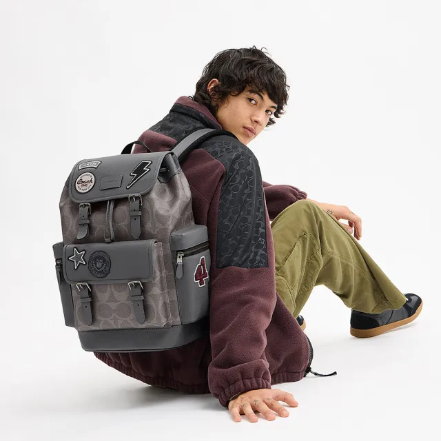【COACH】蔻馳官方直營 SPRINT 經典 SIGNATURE 貼飾後背包 雙肩包-灰銅色/混合灰色(CCG03)