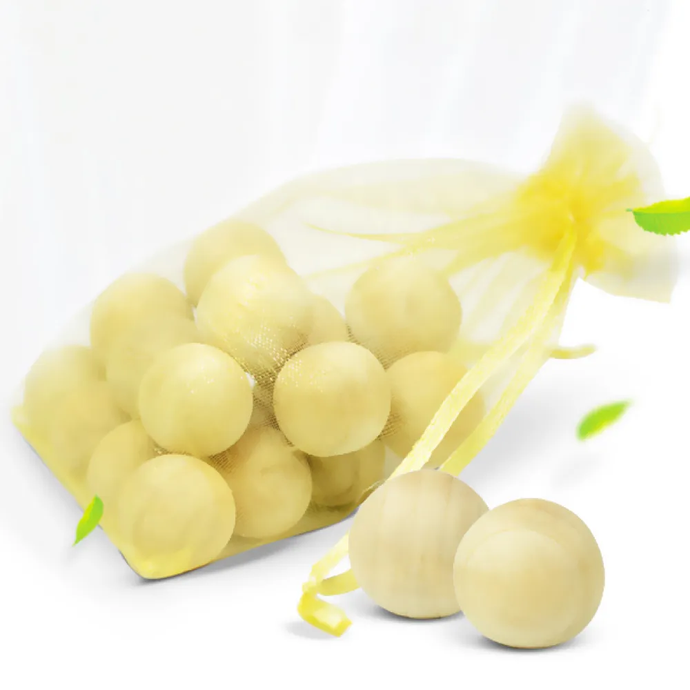 【天然防潮】防蟲香樟木球20顆-附紗袋(防蛀 驅蟲 防霉 除異味 樟腦丸 防蟑螂 除味球 香薰木 乾燥劑)