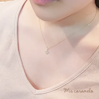 【Ms caramelo 焦糖小姐】925純銀鍍K黃 英文字母M 項鍊(英文字母項鍊)