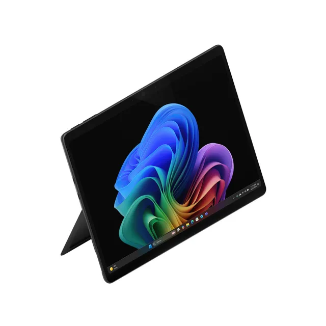 【Microsoft 微軟】鍵盤蓋組+365個人組★Surface Pro-13吋 輕薄觸控 AI筆電(第12版/X2 Plus/16G/512G/W11H)