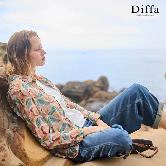 【Diffa】卡綠花壓褶開襟上衣-女