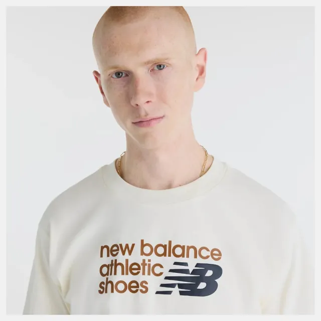 【NEW BALANCE】NB 短袖上衣 男 美規 米白 MT51900AGA(S2526)