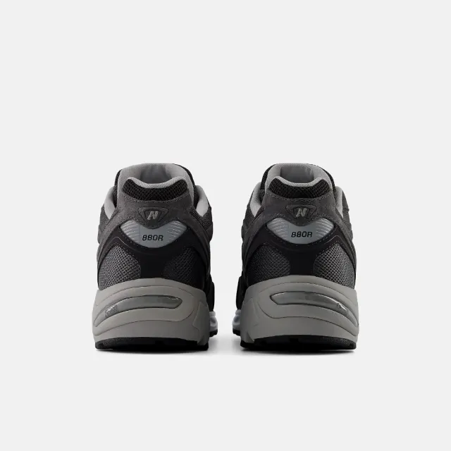 【NEW BALANCE】NB 休閒鞋 男鞋 女鞋 運動鞋 灰黑 U880R3TR-D楦(5094)