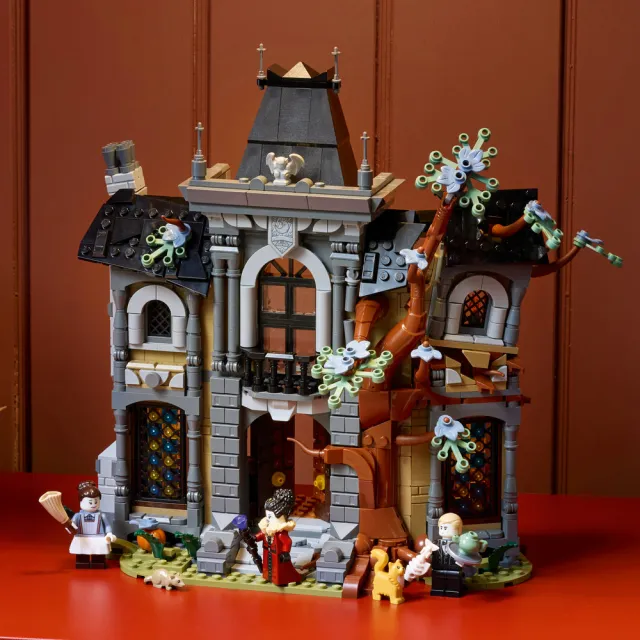 【LEGO 樂高】Icons 11383 市長宅邸(建築模型 居家擺設 禮物 玩具)