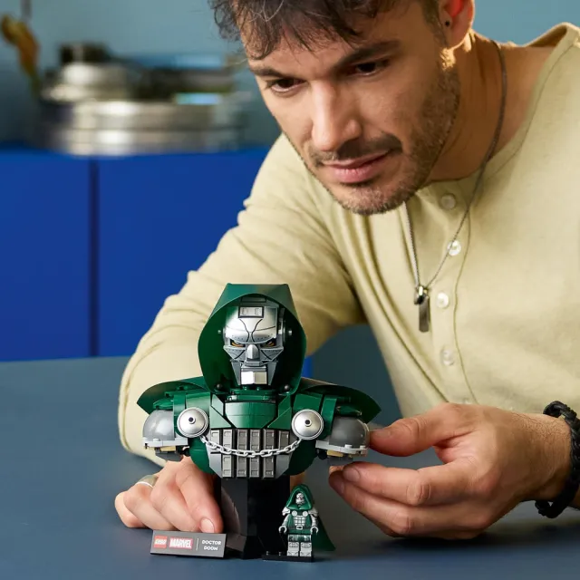 【LEGO 樂高】漫威超級英雄系列 76345 末日博士胸像(漫威 居家擺設 禮物 玩具)