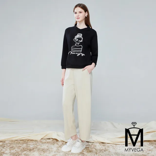 【MYVEGA 麥雪爾】MA太空棉法式女伶刺繡造型領休閒上衣-黑