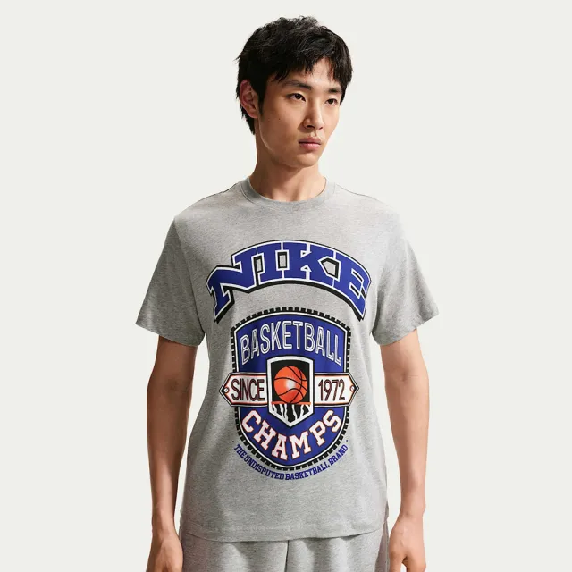 【NIKE 耐吉】短袖上衣 男 AS M NK TEE STD ASBURY CHAMPS 灰 IM5051-063(3S5059)