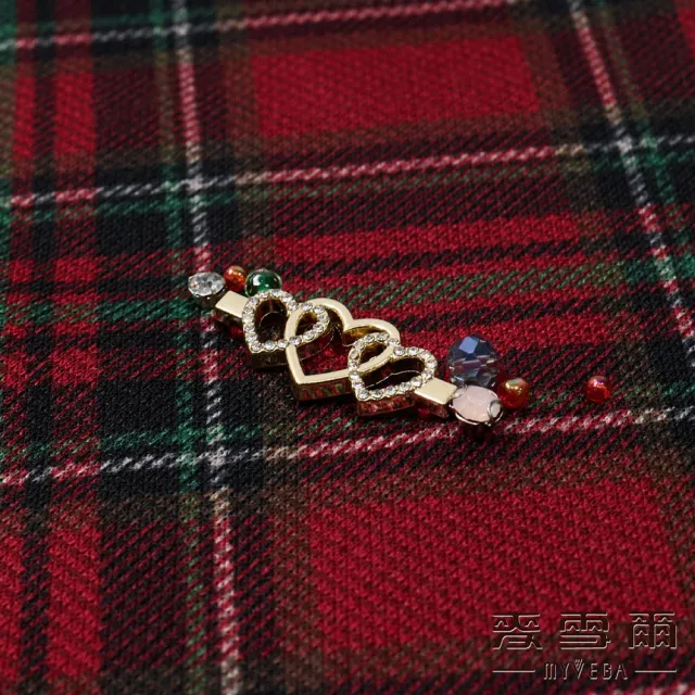 【MYVEGA 麥雪爾】MIT愛心點綴紅綠格紋彈性上衣-紅