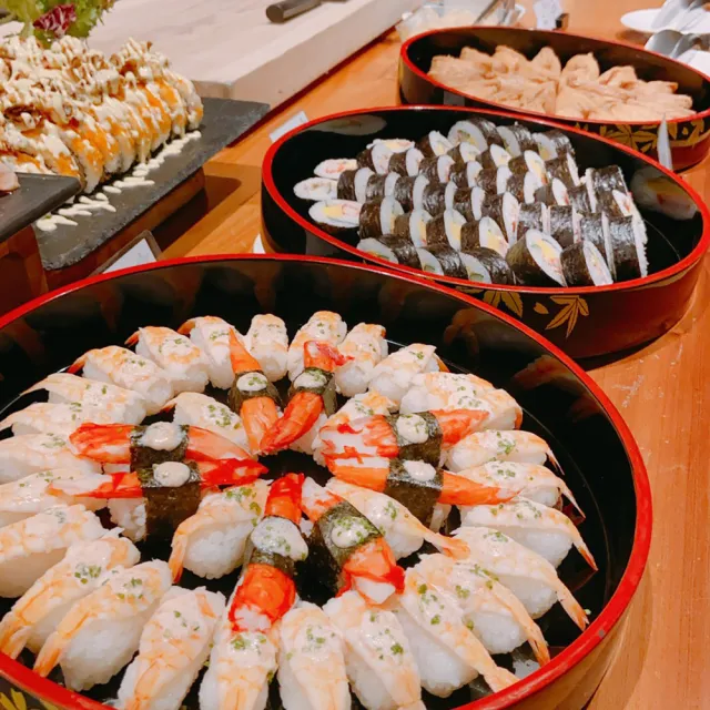 【士林萬麗酒店】加碼龍蝦季!士林廚房午/晚餐吃到飽(假日+300)