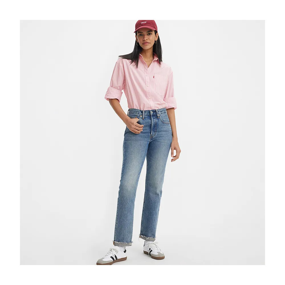 【LEVIS】女 501高腰合身排釦直筒牛仔長褲/有機面料//不收邊褲管/淺藍水洗 熱賣單品 A8423-0001