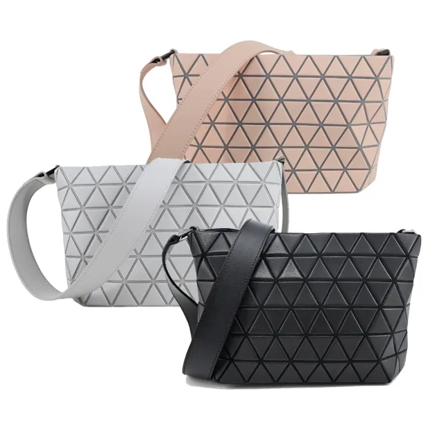 【ISSEY MIYAKE 三宅一生】CRYSTAL MATTE牛皮啞光側肩背包(多色選)