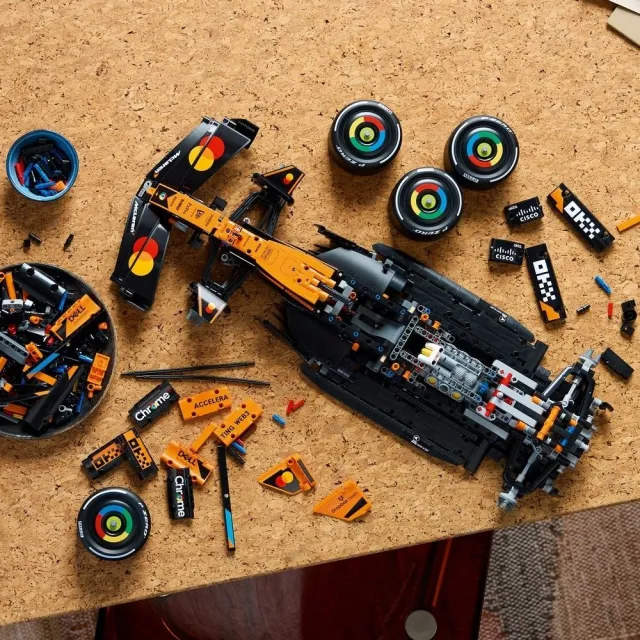【LEGO 樂高】科技系列 42228 McLaren MCL39 F1賽車(麥拉倫 Formula1 居家擺設 STEM積木 禮物 玩具模型)