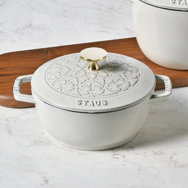 【STAUB】Lily雕花琺瑯鑄鐵和食鍋16cm-松露白(德國雙人牌集團官方直營)