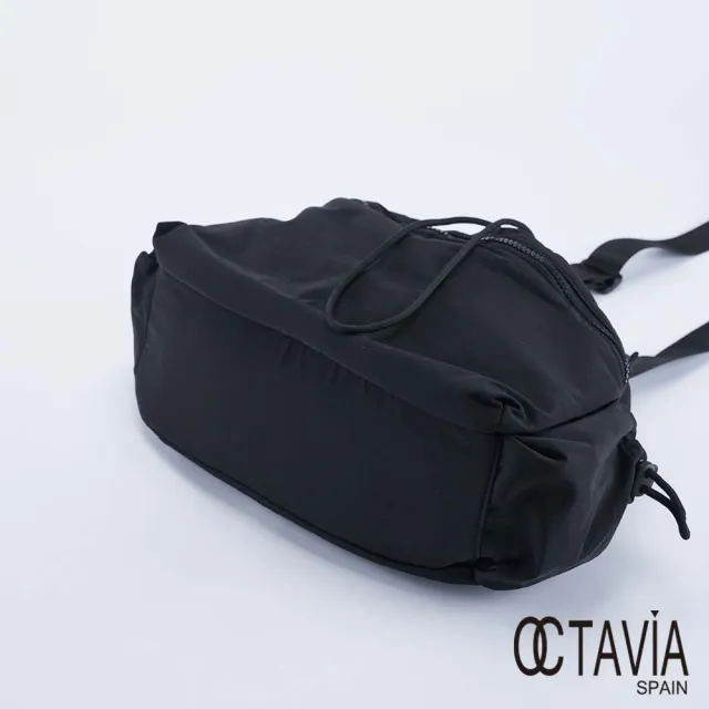 【OCTAVIA 8】雙11 OCTAVIA 8 -  超輕量束口肩背包 - 羽毛黑