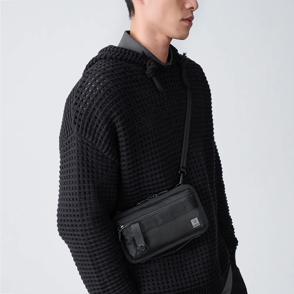 【PORTER INTERNATIONAL】自信經典NEW HEAT斜背包(黑)