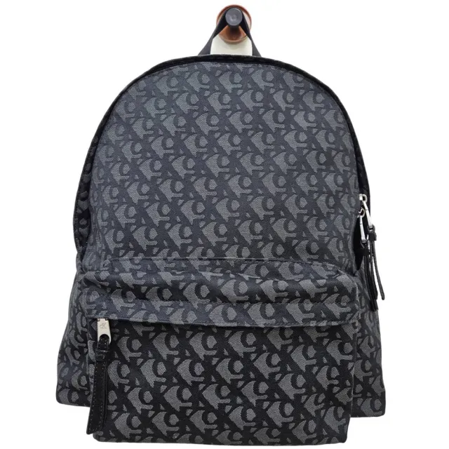 【CALVIN KLEIN】CK Monogram Logo 滿版緹花老花大容量後背包送禮原廠紙袋
