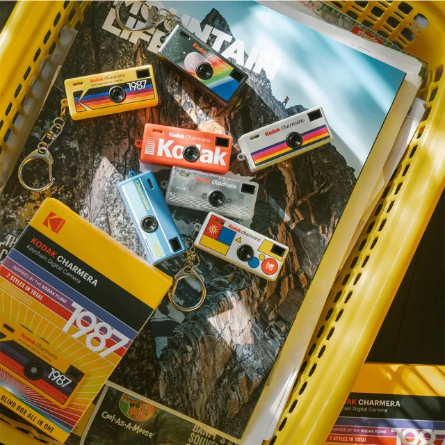 【Kodak 柯達】Charmera 迷你數位相機鑰匙圈 盲盒（一個）(隨機出貨)