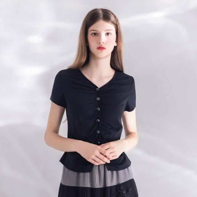 【MEDUSA 曼度莎】現貨-微皺流線排釦修身上衣（M-XL）｜短袖上衣 女上衣 短上衣