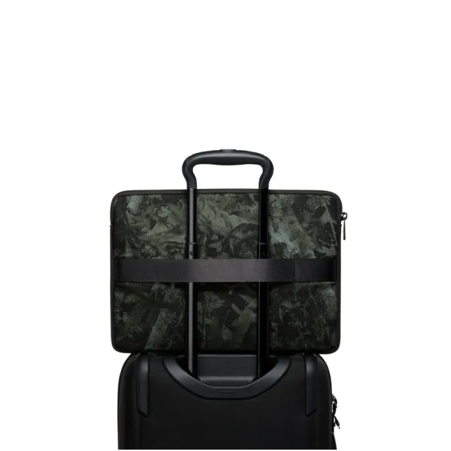 【TUMI】TUMI Alpha 15 吋筆電保護套 - 森林迷彩