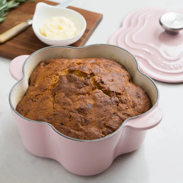 【Le Creuset】琺瑯鑄鐵鍋山茶花鍋20cm(甜心粉/海岸藍/棉花白 3色選1)