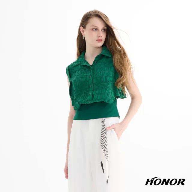 【HONOR 山形屋】立體壓紋造型排釦無袖上衣-綠