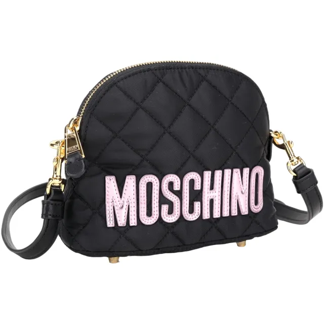 【MOSCHINO】粉字母絎縫尼龍可拆背帶手拿 斜背貝殼包(黑色 兩用包 肩背 萬用包)