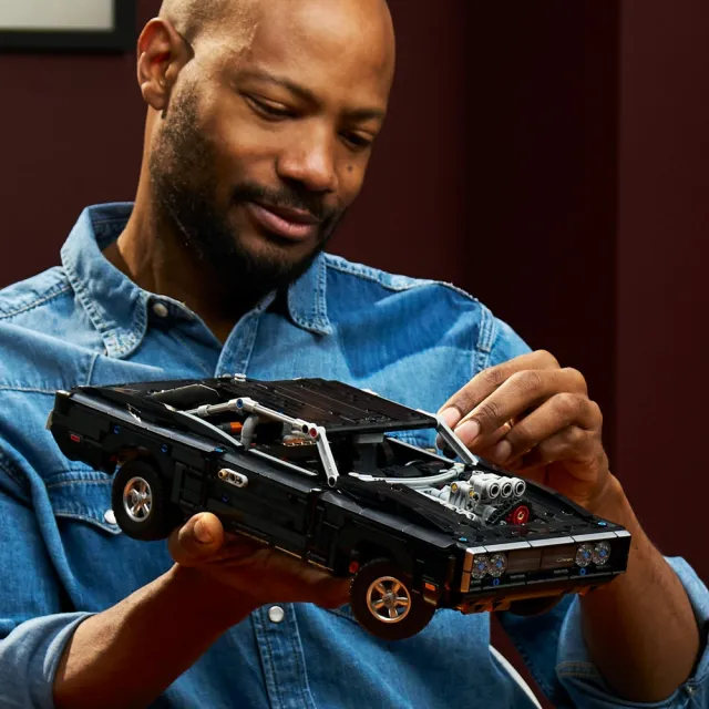 【LEGO 樂高】科技系列 42231 Fast and Furious Dodge Charger R/T 汽車(玩命關頭 賽車模型 禮物 玩具)
