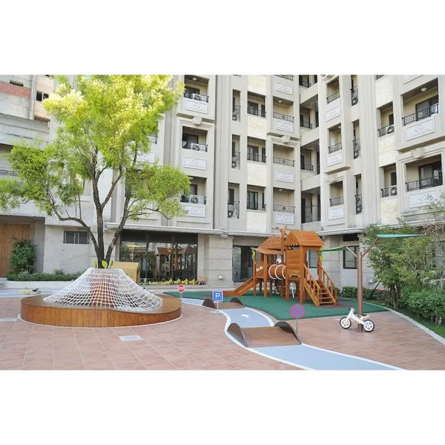 【義大天悅飯店】南臺灣親子飯店!2大2小含早餐或4大入住含2客早餐(入住即贈摩天輪搭乘券)
