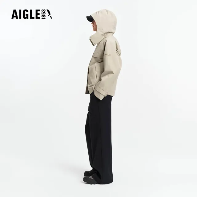 【AIGLE】女 GORE-TEX 防水短版風衣|AG-5A202A186 杏色 (女外套 防水透氣外套 防風外套 Goretex 風衣)