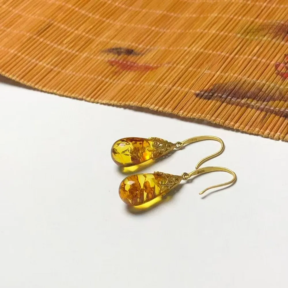 【勝弘珠寶】波羅的海花珀立體水滴耳環