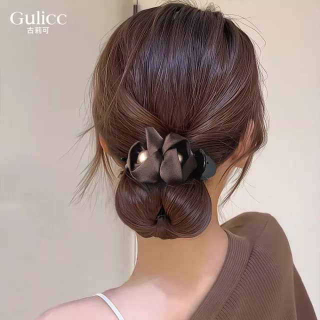 【Gulicc 古莉可】氣質珍珠 緞面花苞 丸子抓夾(雙11 生日 髮飾 頭飾 鯊魚夾 抓夾 禮物)