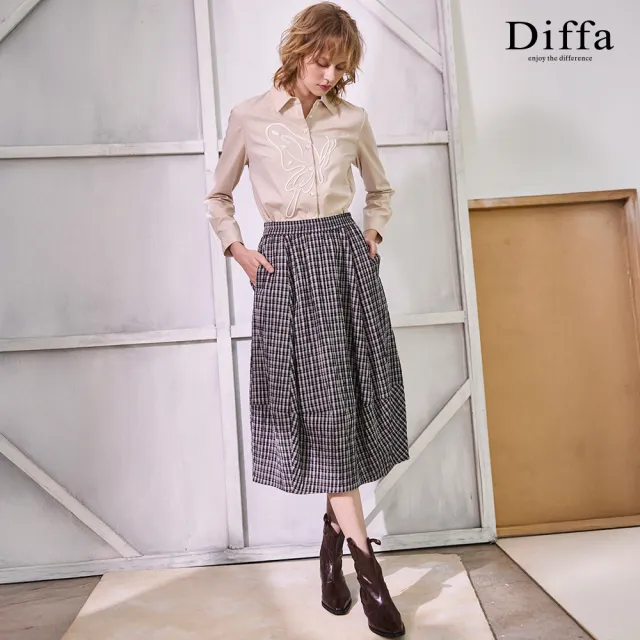 【Diffa】電繡蝴蝶圖騰襯衫上衣-女