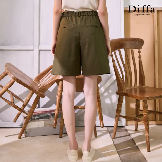 【Diffa】後腰鬆緊打褶短寬褲-女