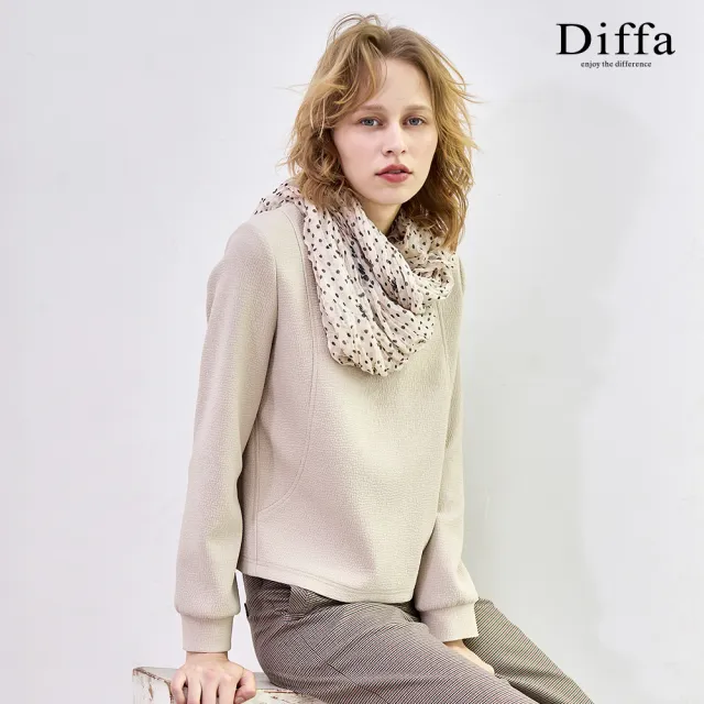 【Diffa】卡其美型剪裁設計針織衫-女