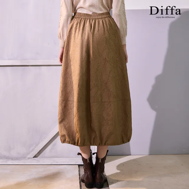 【Diffa】葉脈壓紋鬆緊腰長寬裙-女