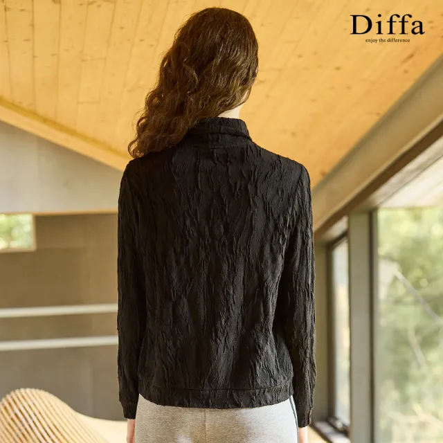 【Diffa】高領立體織紋針織衫-女