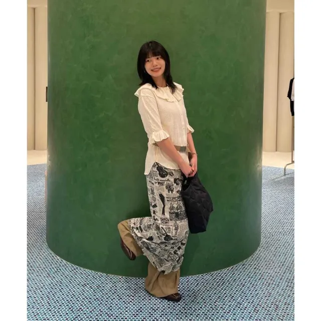 【BEAMS】官方旗艦館 BEAMS BOY / 女裝 緹花 荷葉邊 抓皺 短袖襯衫