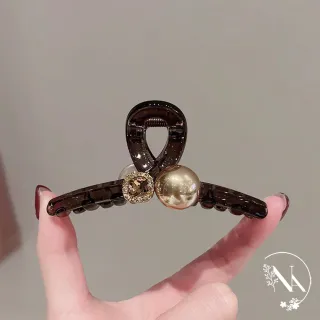 【NANA】輕奢珍珠抓夾鯊魚夾 N115090908(輕奢 珍珠 抓夾 鯊魚夾)