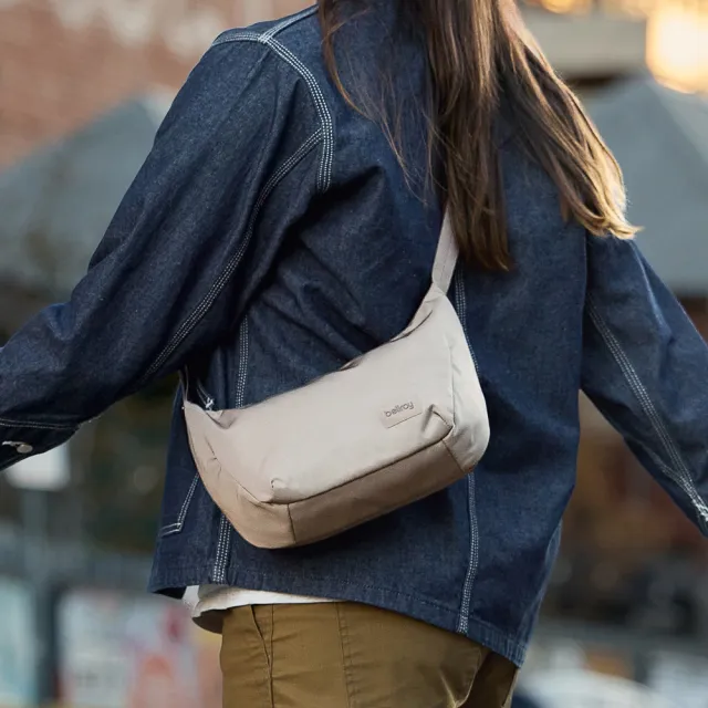 【Bellroy】Laneway Crescent Bag 2.5L 迷你半月斜背包